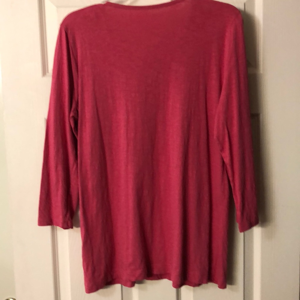 Rose top W/ 3/4 sleeves - Picture 2 of 2